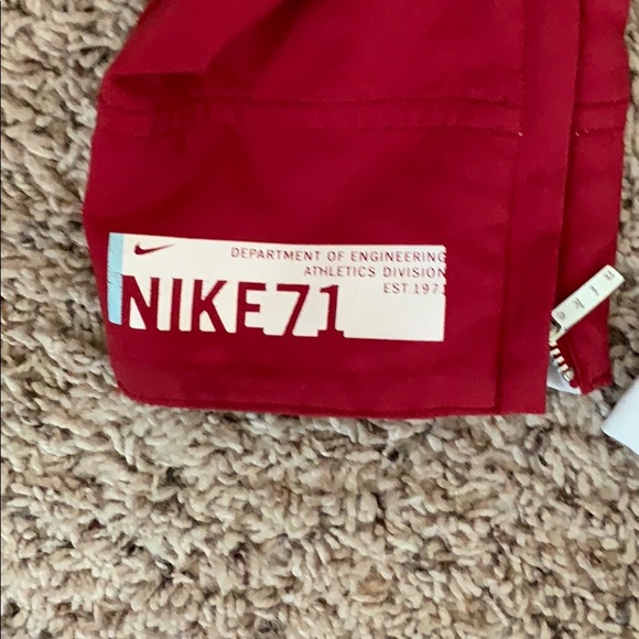 Jacket - Picture 5 of 5